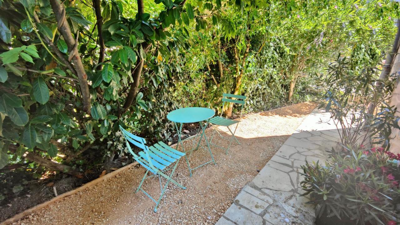 Le Petit Paradis Бриве-ла-Гаилларде Экстерьер фото
